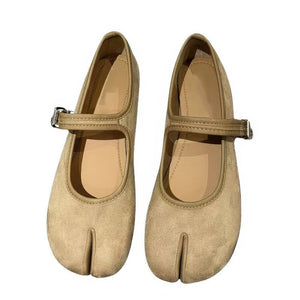 Model Behavior Tabi Flats